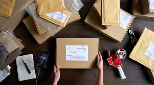 e-commerce logistics, last mile delivery