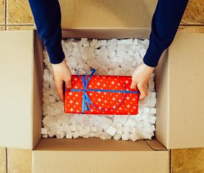 holiday shipping, holiday delivery, same day delivery, warehousing and logistics